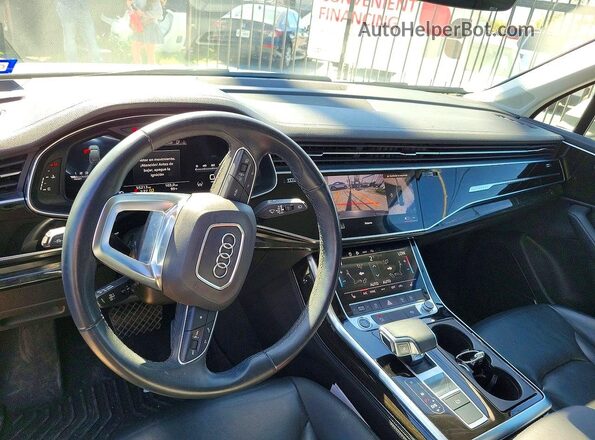 WA1LXBF74PD010293 2023 AUDI Q7 White Вид задніх сидінь