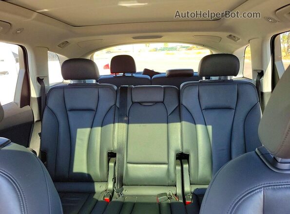 WA1LXBF74PD010293 2023 AUDI Q7 White Панорамний вид салону 360°