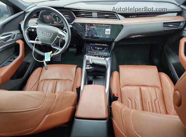 WA1VAAGE7MB020678 2021 AUDI E-TRON Серый Вид панели приборов