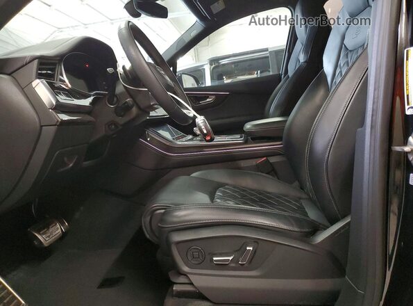WA1VWBF74PD028420 2023 AUDI SQ7 Черный Вид салона спереди