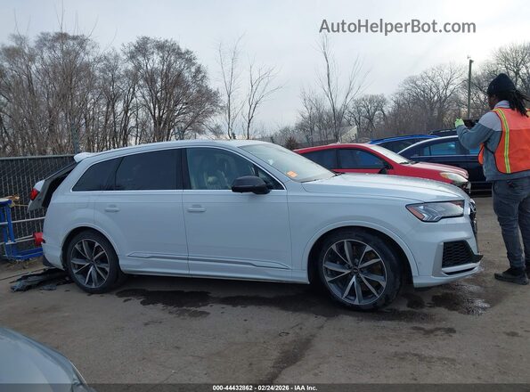 WA1VWBF77PD003852 2023 AUDI SQ7 Белый Вид задней части салона