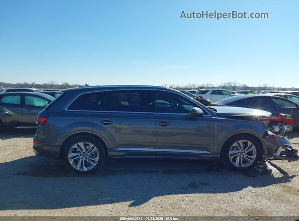 WA1VXAF7XMD012645 2021 AUDI Q7 Gray Widok wnętrza z tyłu
