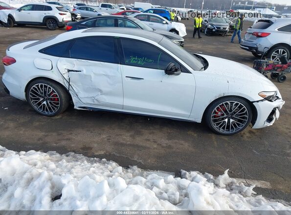 WAU25CFU5SN061529 2025 AUDI ALL White Vista interior trasera