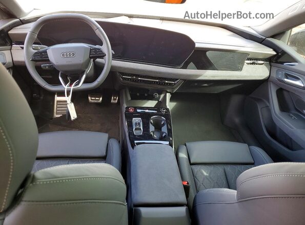 WAU2EAGH1SA013829 2025 AUDI S6 Gray Առջևի վահանակի տեսք