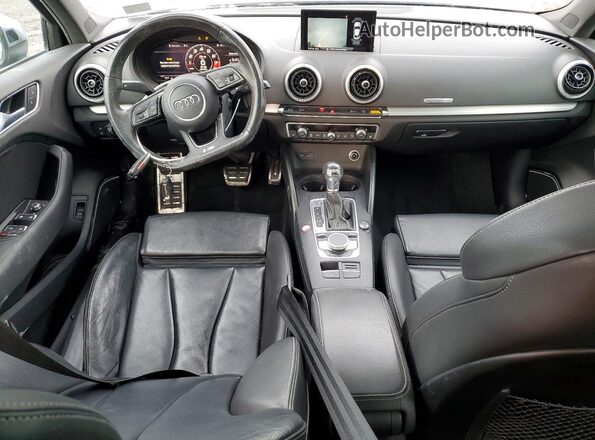 WAUB1GFF6H1022453 2017 AUDI S3 Black Widok deski rozdzielczej