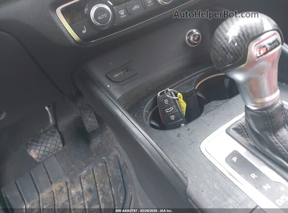 WAUBEGFF2LA012113 2020 AUDI OTHER Gray Dashboard view
