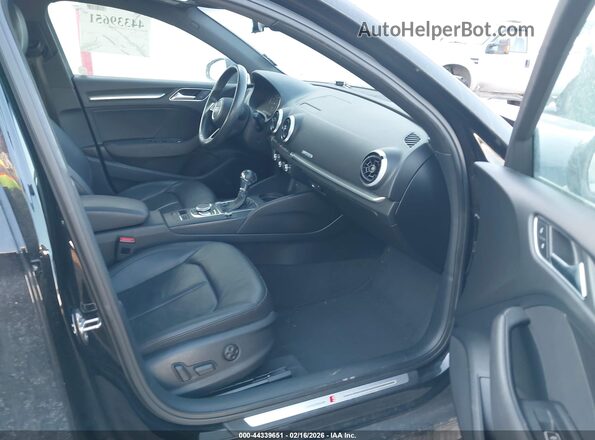 WAUGUGFF0J1032513 2018 AUDI OTHER Black წინა სალონის ხედი