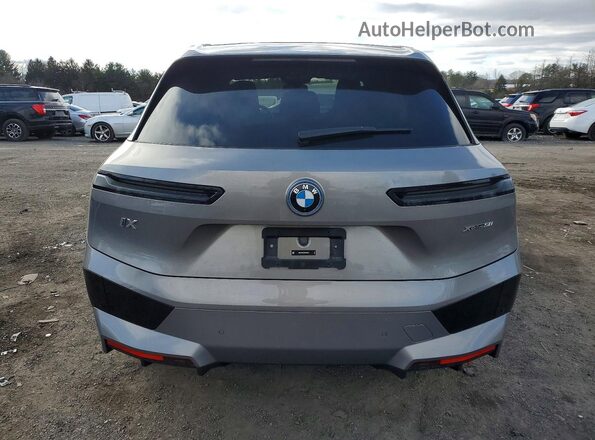 WB523CF02RCR16663 2024 BMW IX Gray Հետևի տեսք