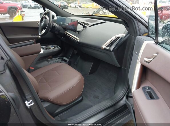 WB523CF02SCT31149 2025 BMW IX Black Vista interior delantera
