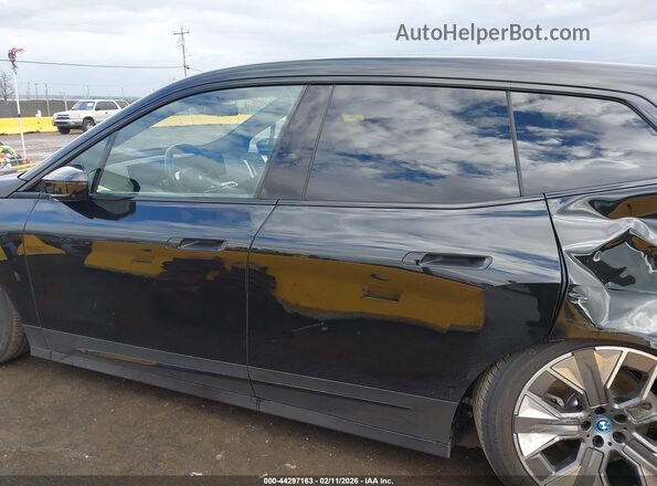 WB523CF02SCT31149 2025 BMW IX Black 