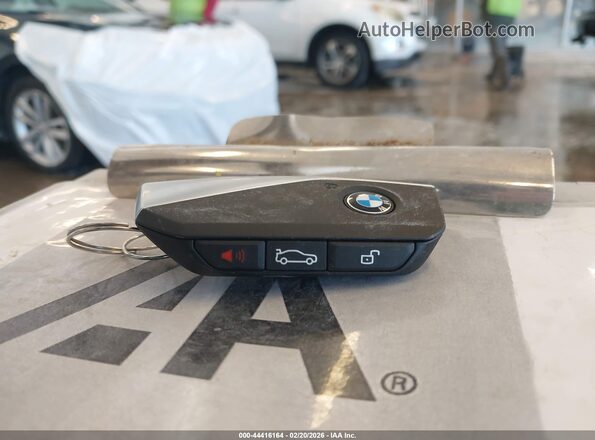 WB523CF02SCU39836 2025 BMW IX Blue Вид панелі приладів