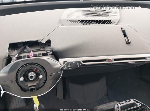 WB523CF03RCR15800 2024 BMW IX Серый 