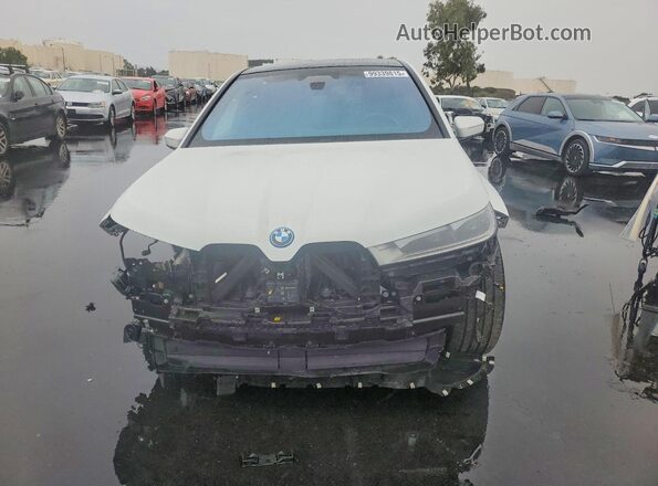 WB523CF05SCT39228 2025 BMW IX White Widok z przodu