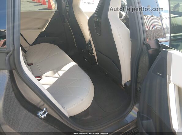 WB523CF09RCP90639 2024 BMW IX Black Вид наклейки з VIN-кодом