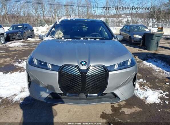WB543CF04TCW81876 2026 BMW IX Silver Вид щитка приладів