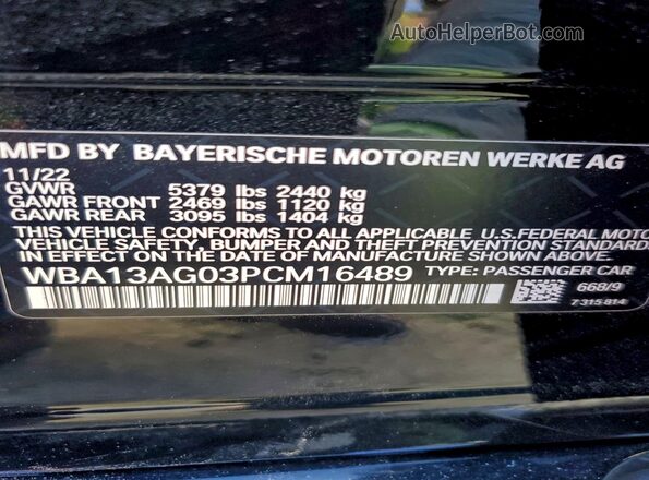 WBA13AG03PCM16489 2023 BMW 5 SERIES Black Շարժիչի բաժամունքի տեսք