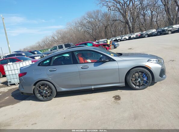 WBA13AL08N7K92456 2022 BMW M2 Gray Widok wnętrza z tyłu
