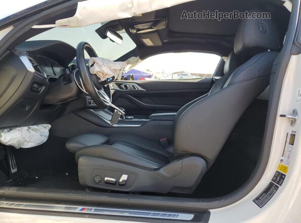 WBA13AR02MCG39571 2021 BMW M4 White Widok wnętrza z przodu