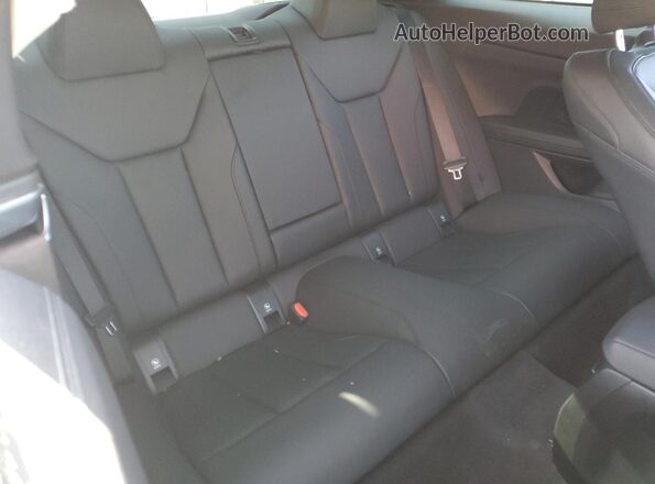 WBA13AR02MCG39571 2021 BMW M4 White Widok tylnych siedzeń
