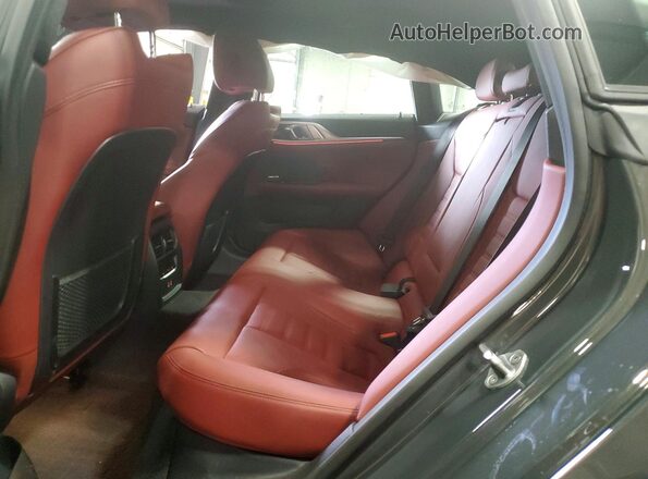 WBA13AW04PFN94444 2023 BMW M4 Gray Widok tylnych siedzeń