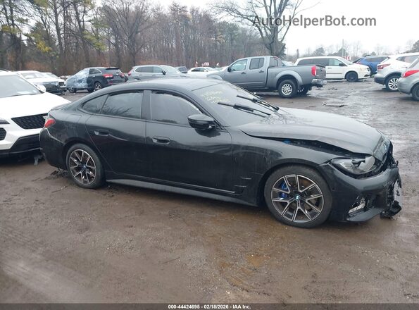 WBA13AW07NFM17805 2022 BMW OTHER Black უკანა სალონის ხედი