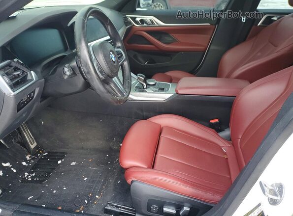 WBA13AW08NFM73249 2022 BMW M4 White Вид салону спереду