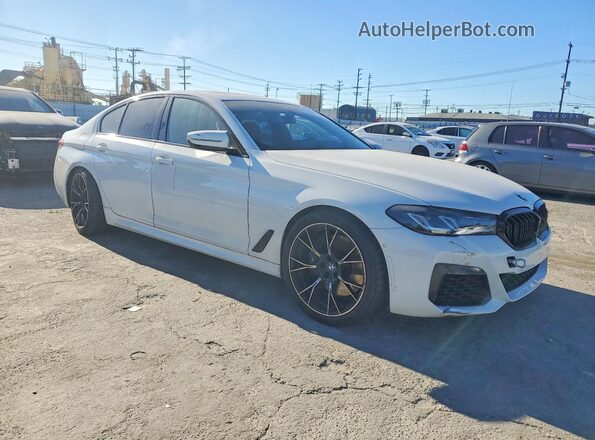 WBA13BK03MCF77744 2021 BMW M5 Белый Передняя правая четверть