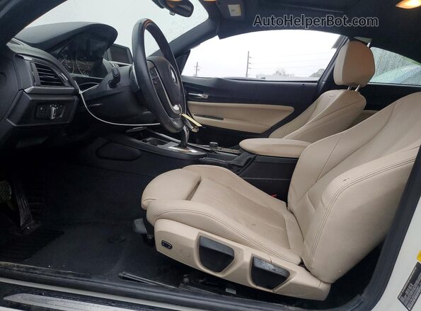 WBA1F9C50GV545981 2016 BMW 2 SERIES White Вид салону спереду