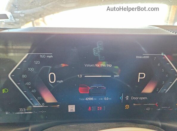 WBA23AT05RCP48639 2024 BMW 4 SERIES Black Սարքավորումների վահանակի տեսք