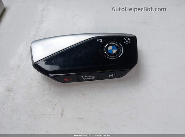 WBA23EH01SCU60395 2025 BMW 7 SERIES Maroon 
