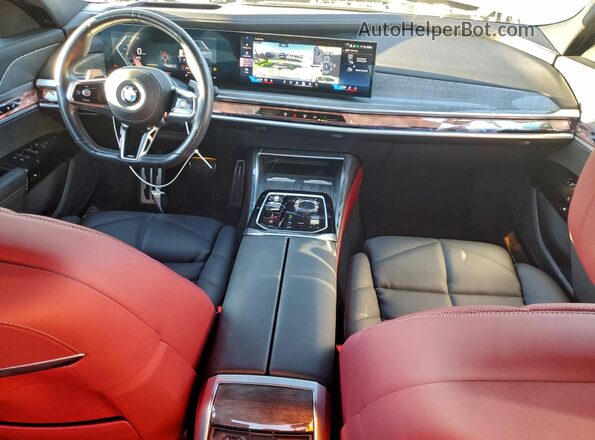WBA23EH08RCS72614 2024 BMW 7 SERIES Серый Вид панели приборов