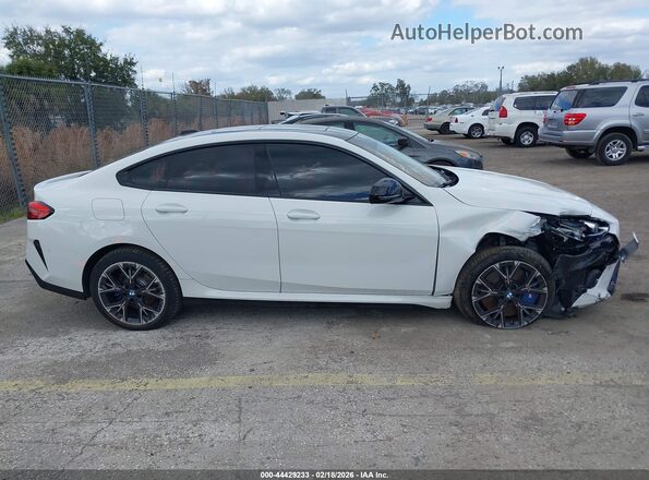 WBA23GG07T7U42779 2026 BMW 2 SERIES White Rear interior view