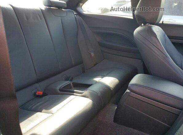 WBA2G1C32HV665476 2017 BMW M2 Blue Widok tylnych siedzeń