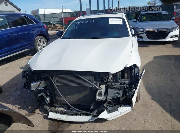 WBA2G3C56HV641095 2017 BMW M2 White უკანა სალონის ხედი