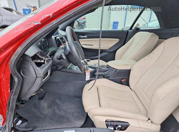 WBA2M7C01M7H92352 2021 BMW 2 SERIES Red Vista interior delantera