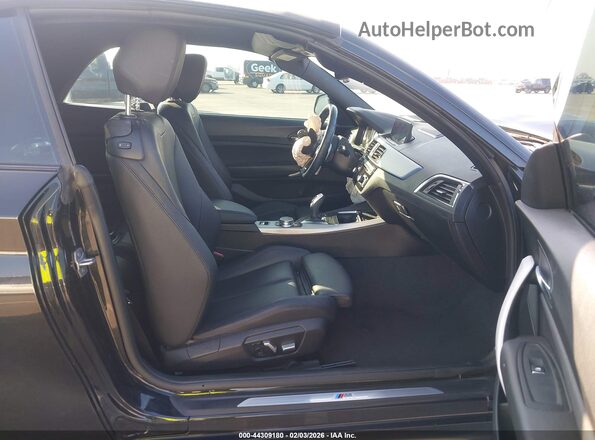 WBA2M7C5XJVD51807 2018 BMW 2 SERIES Black Widok wnętrza z przodu