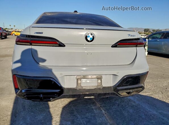 WBA33EJ00RCP02621 2024 BMW 7 SERIES Gray Vista trasera