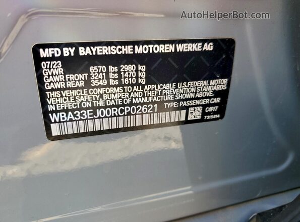 WBA33EJ00RCP02621 2024 BMW 7 SERIES Gray Vista de la etiqueta del VIN