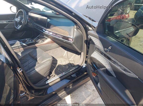 WBA33EJ05PCM90618 2023 BMW 7 SERIES Black Սալոնի դիմացի տեսք