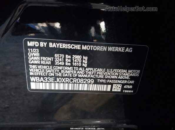 WBA33EJ0XRCR08299 2024 BMW 7 SERIES Black Շարժիչի բաժամունքի տեսք