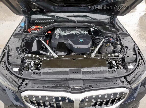 WBA43FJ03RCR20255 2024 BMW 5 SERIES Black უკანა სალონის ხედი