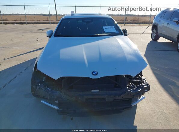 WBA43FJ05RCR52950 2024 BMW 5 SERIES White Widok zestawu wskaźników