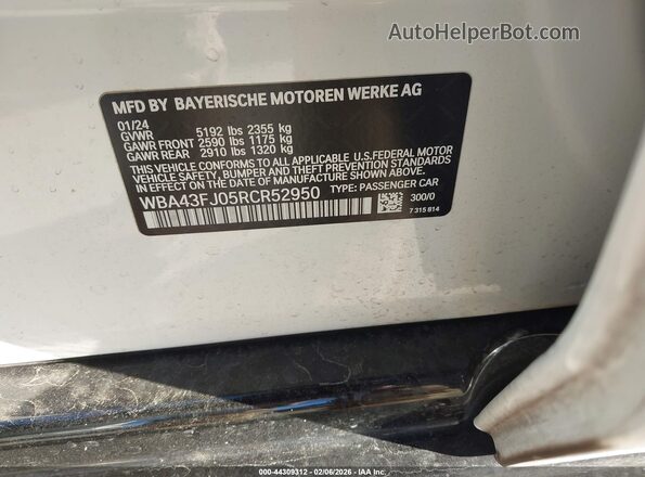 WBA43FJ05RCR52950 2024 BMW 5 SERIES White Widok komory silnika
