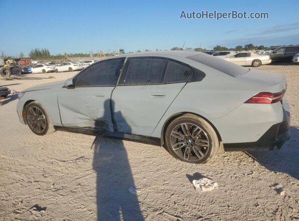 WBA43FJ07SCT63968 2025 BMW 5 SERIES Gray Rear left