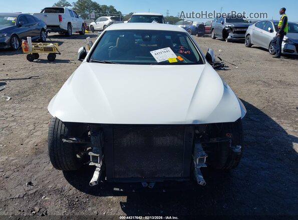 WBA4Z3C53JEC57738 2018 BMW 4 SERIES White Widok wnętrza z tyłu