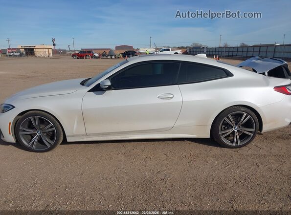WBA53AP05NCH80317 2022 BMW 4 SERIES White 360 interior view