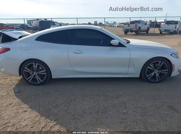 WBA53AP05NCH80317 2022 BMW 4 SERIES White Rear interior view