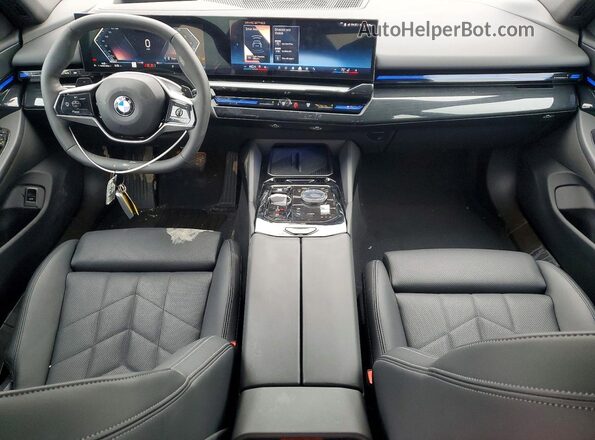 WBA53FJ03TCV72257 2026 BMW 5 SERIES Black Dashboard view
