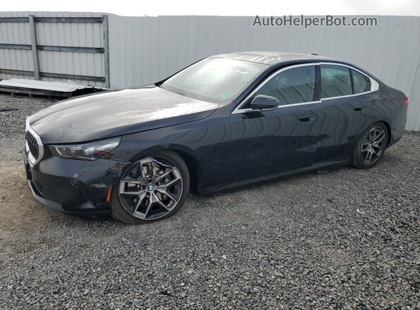 WBA53FJ03TCW32988 2026 BMW 5 SERIES Black Vista de la etiqueta del VIN