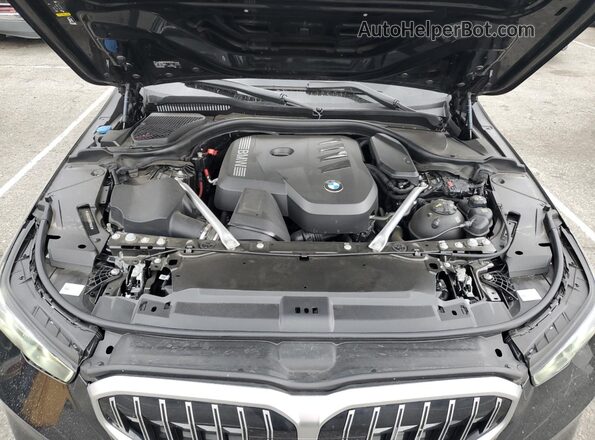 WBA53FJ08RCP91482 2024 BMW 5 SERIES Черный Вид задней части салона